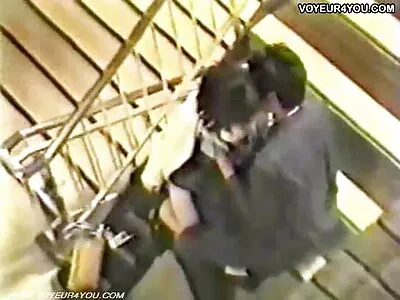 Zwartharige hottie wordt sex pornofilm geboeid