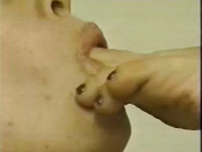 Professor Jenla geeft Kris wat pornofilm hamster hij wil