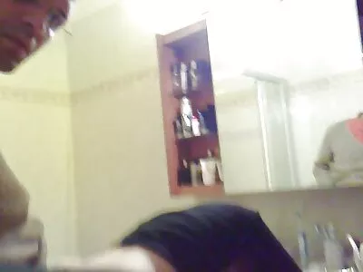 Super sex pornofilm sexy babe GIanna Dior krijgt haar getrimde kutje van binnenuit gemasseerd