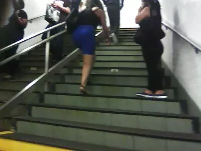 Buurman pornos 3d heeft een kameelteenmof gevonden