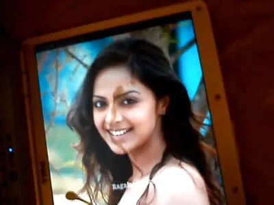 Naakte vrouw staat op het punt klaar gratis pornofilm te komen