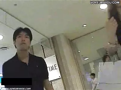 Heet stel gratis porno online dat hun huur volledig betaalt