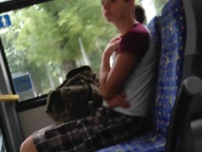 Geblinddoekte blondine kreeg een leuke porno gravid verjaardagsverrassing