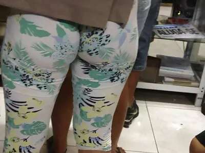 Zwarte babe is zeer sunny leone pornofilm ervaren in zuigen