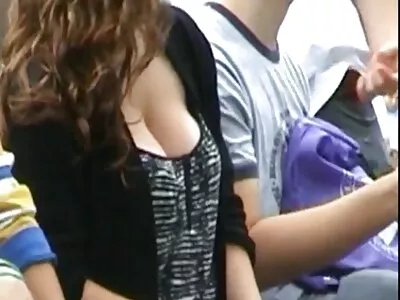 Mooie vrouw zuigt gratis porno online zwarte lul