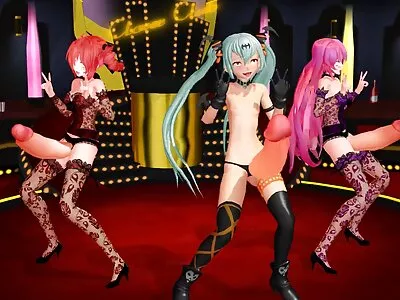 Rondborstige babe lesbische pornofilm vroeg haar ex om seks